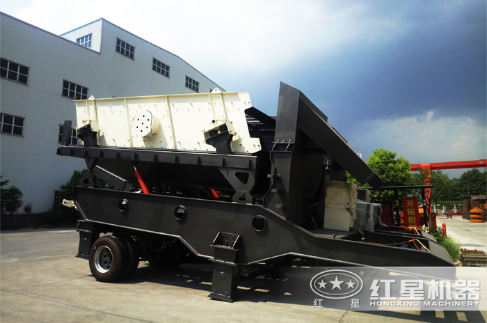 可移動(dòng)振動(dòng)篩沙機(jī)，半掛車車頭牽引隨時(shí)隨地流動(dòng)作業(yè)